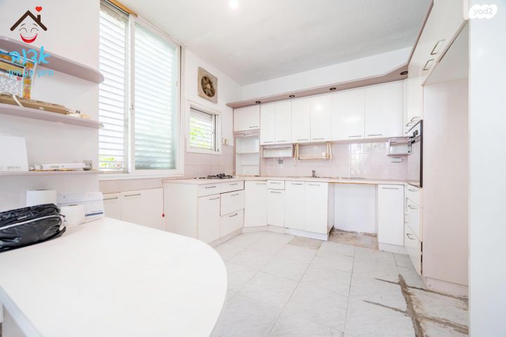 דירה, ריינס, ארלוזורוב, גבעתיים