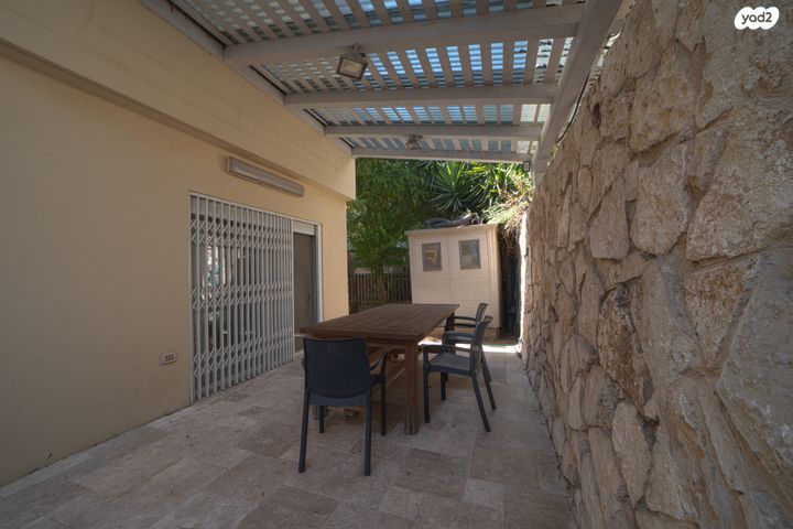 דו משפחתי, רמת ישי