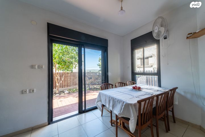 דו משפחתי, רמת ישי