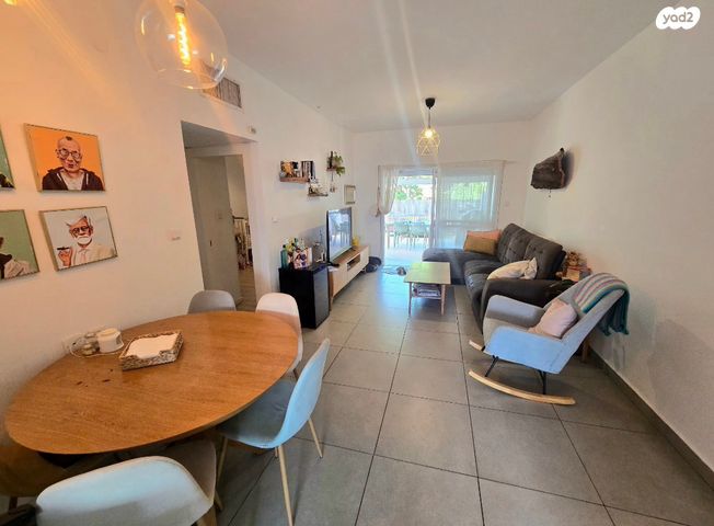 דירת גן, התור 9, קרית רבין, נתניה