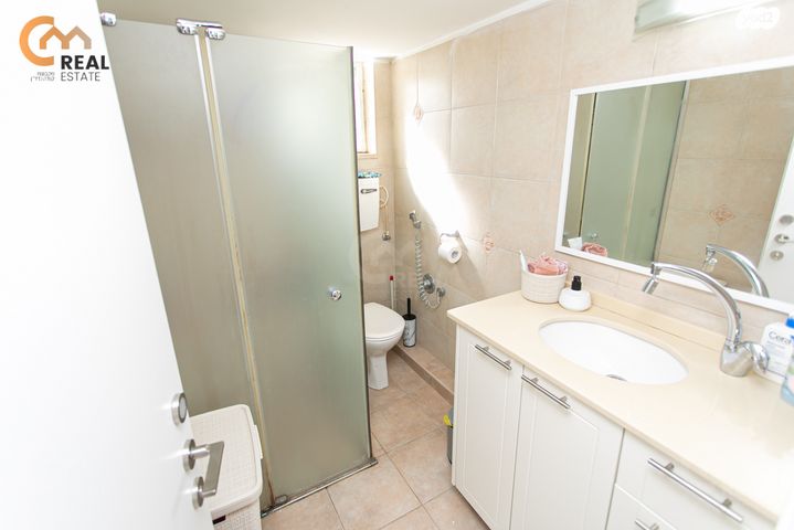 דירה, שדרות טרומפלדור, זיו, חיפה