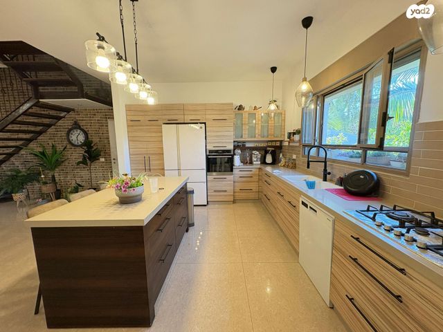 בית פרטי/ קוטג', כרמים, שריגים, שריגים