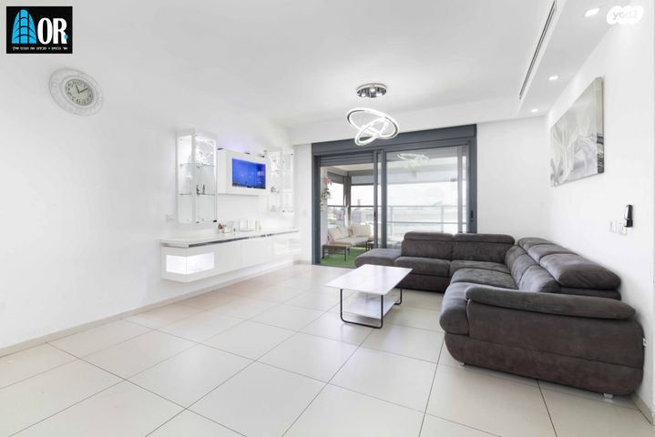 דירה, שדרות האלונים, פארק המושבה, באר יעקב