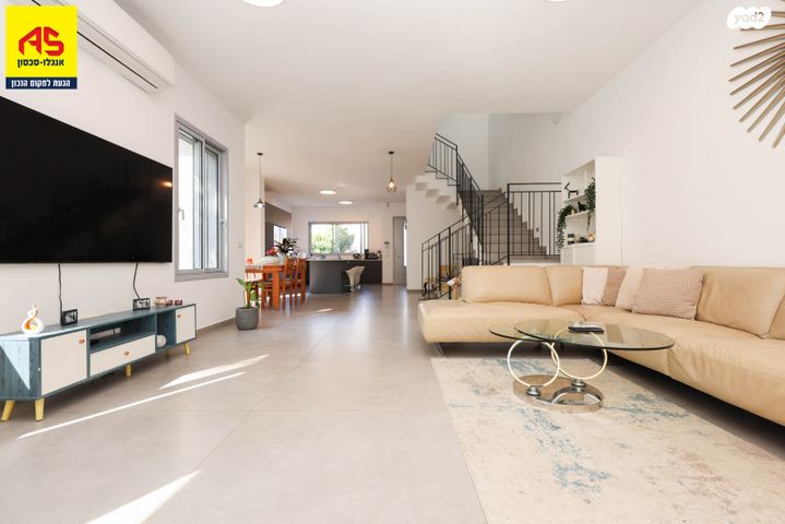 בית פרטי/ קוטג', שכונה 11, תל מונד