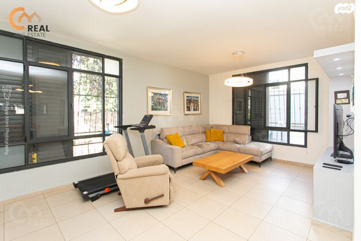 שדרות טרומפלדור 