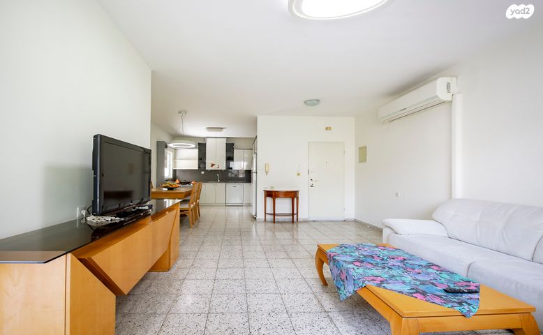 דירה, הצנחנים 22, מחנה יהודה, פתח תקווה