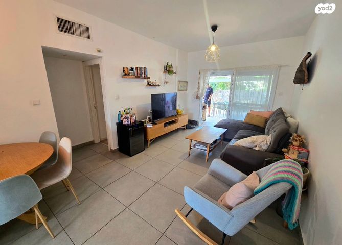 דירת גן, התור 9, קרית רבין, נתניה