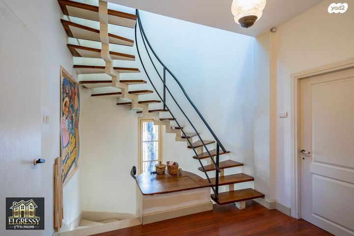 דירת גן, דרך הים, כרמל מערבי, חיפה