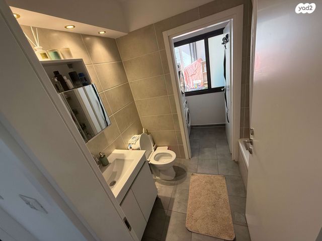 דירה, הרב אבא אבוחצירה, שדרות