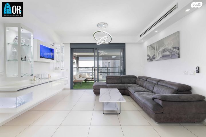 דירה, שדרות האלונים, פארק המושבה, באר יעקב