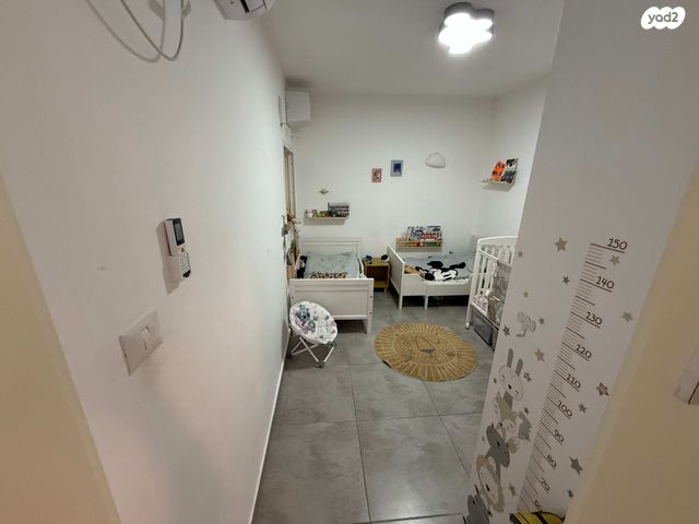 דירה, הרב אבא אבוחצירה, שדרות