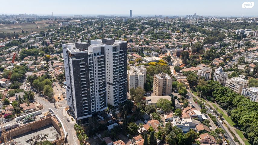 בית גוברין 15