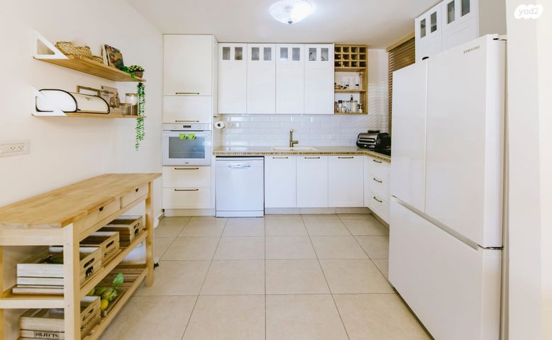 דירה, רפאל איתן, הדר המושבות החדשה / אם המושבות החדשה, פתח תקווה