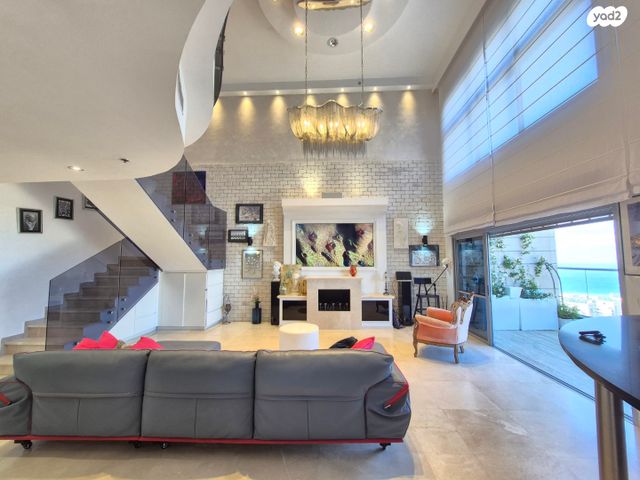 גג/ פנטהאוז