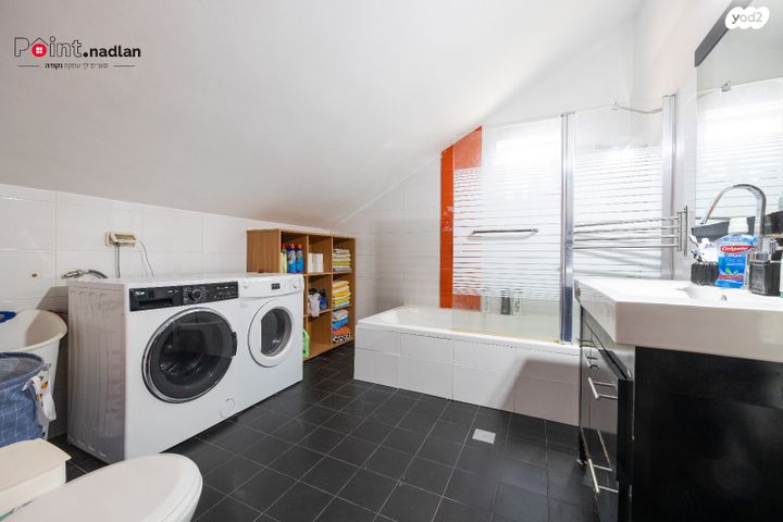 דו משפחתי, הזריחה, קדר, קדר