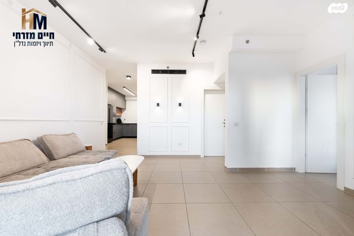 דירה, יצחק נבון, נאות אריאל שרון, קרית אונו