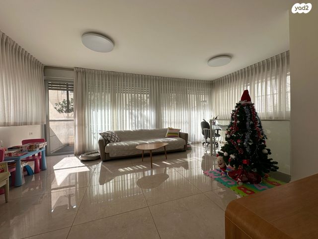 דירת גן, הצפון הישן - דרום, תל אביב יפו