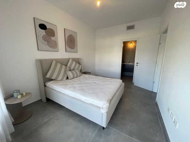 דירה, אלון, רמת השרון