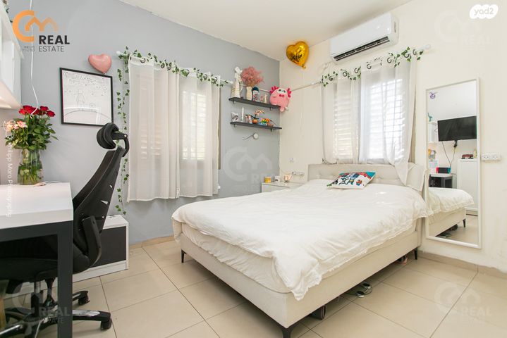 דירה, שדרות טרומפלדור, זיו, חיפה