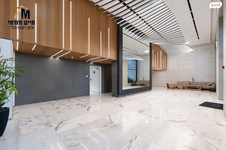 דירה, יצחק נבון, נאות אריאל שרון, קרית אונו