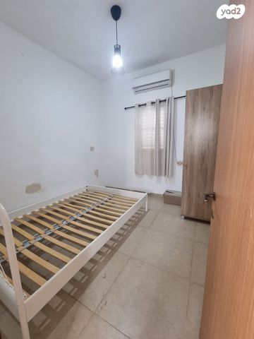 דירה, המפקד קיש, קרית אתא