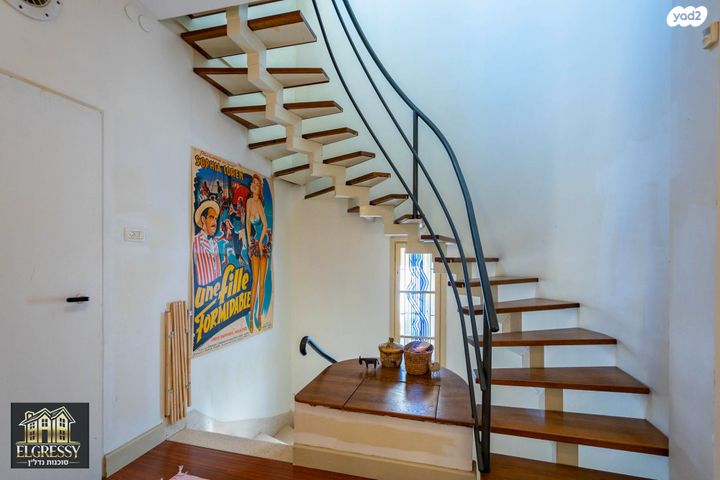 דירת גן, דרך הים, כרמל מערבי, חיפה