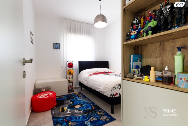 גג/ פנטהאוז, רוטשילד 22, השחר, דימונה