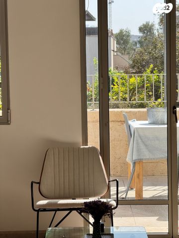 דירת גן, מנוחה 5, עג'מי, גבעת העליה, תל אביב יפו