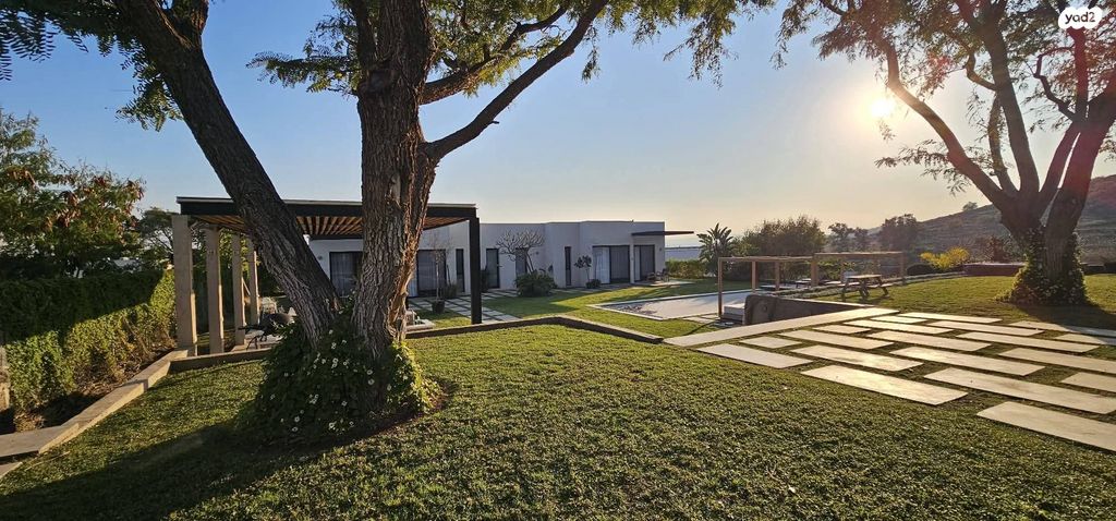 משק חקלאי/ נחלה, אלמגור