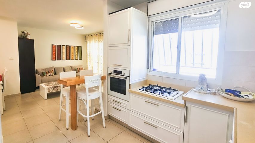 דירה, שמואל הנביא, רובע י', אשדוד