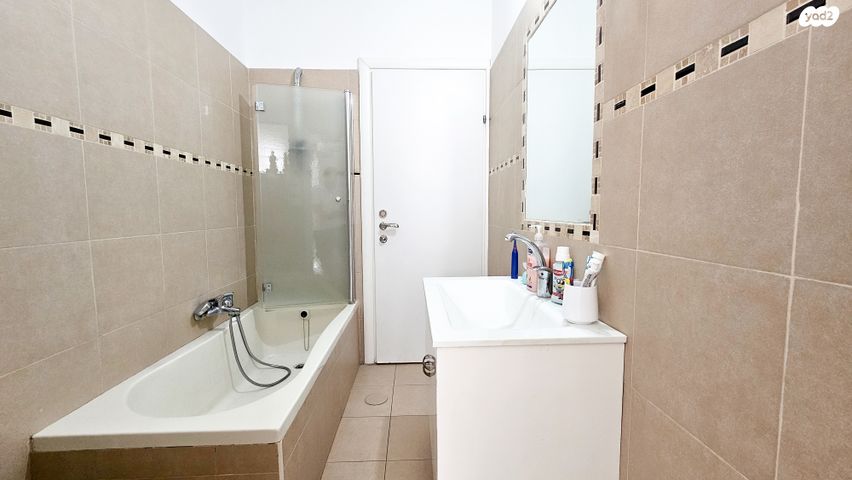 דירה, שמואל הנביא, רובע י', אשדוד