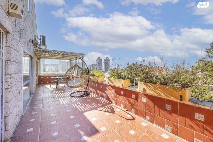 מודעת נכס, קורא הדורות, תלפיות, ירושלים