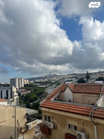 דירת גן, אחוזה, חיפה