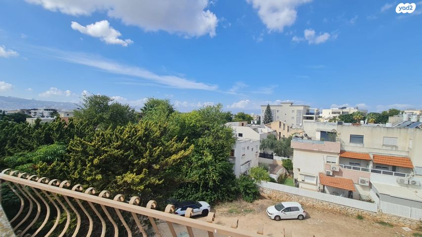 דו משפחתי, שדרות בורוכוב, מרכז העיר, קרית אתא