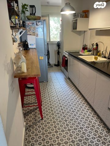 דירה, עמידר, בנימינה גבעת עדה