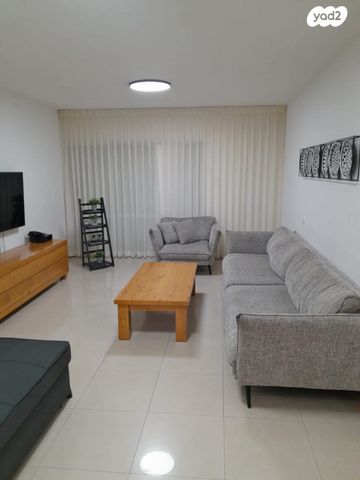 דירת גן, הגבורה, קרית גת