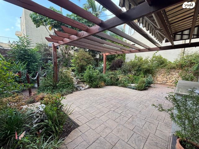 בית פרטי/ קוטג', קרית יערים, רמת השרון