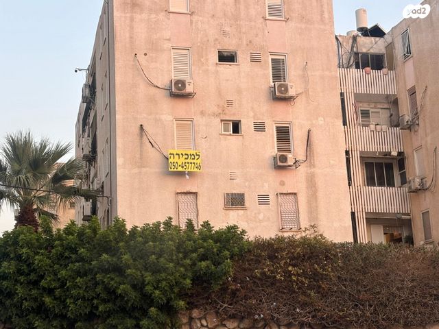 שדרות מונטיפיורי 2