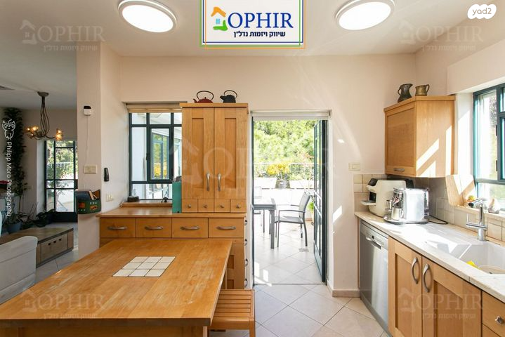 גג/ פנטהאוז, שדרות הנדיב, שמבור, חיפה