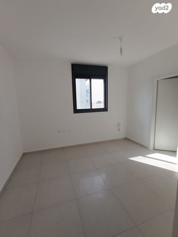 דירה, אור ים, אור עקיבא