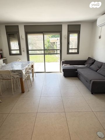 בית פרטי/ קוטג', הנרקיס, עלי, עלי