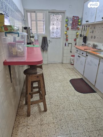 דירה, האחים טרבס, ד' / מערב מרכז העיר, רחובות