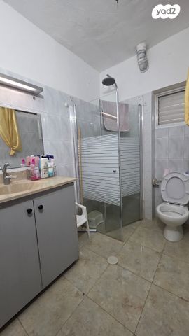 דירה, סמטת רודן, קרית שפרינצק, חיפה