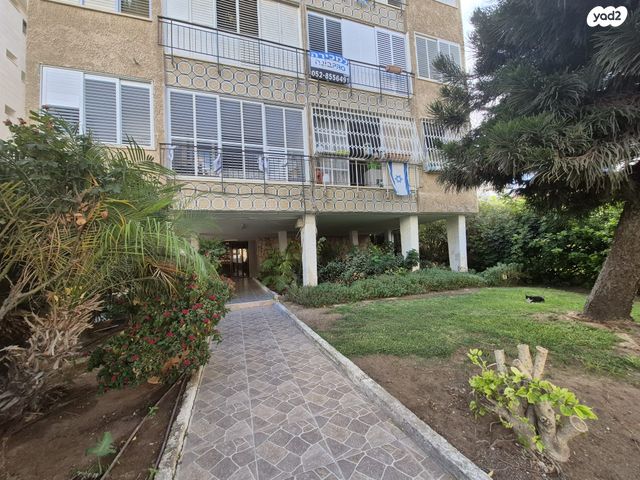 דירה, האחים טרבס, ד' / מערב מרכז העיר, רחובות