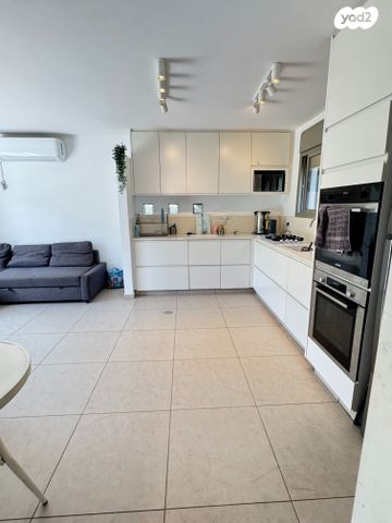 בית פרטי/ קוטג', הנרקיס, עלי, עלי