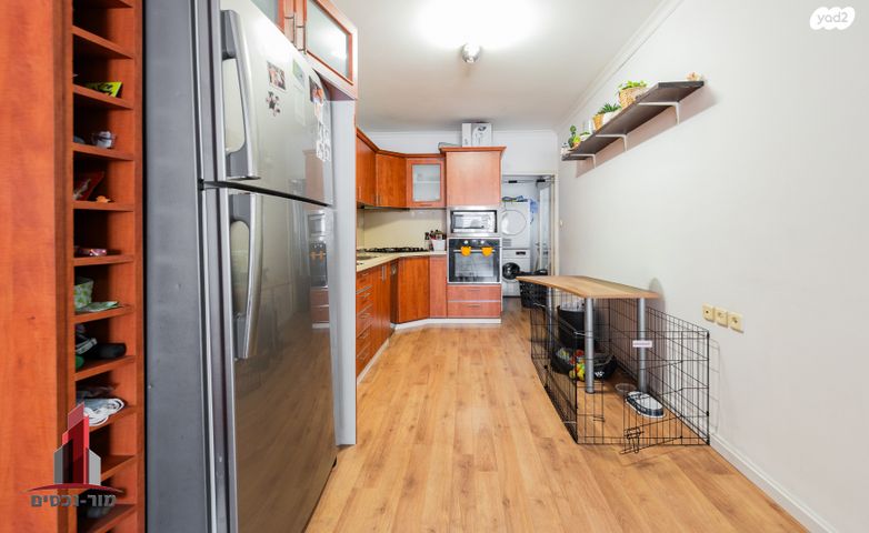 דירה, דרך אבא הלל, חרוזים, רמת גן