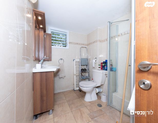 דירה, חיים אליעזר מילצ'ן, מיליצ'ן, רחובות