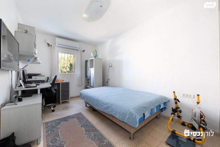 דירה, חיים אליעזר מילצ'ן, מיליצ'ן, רחובות