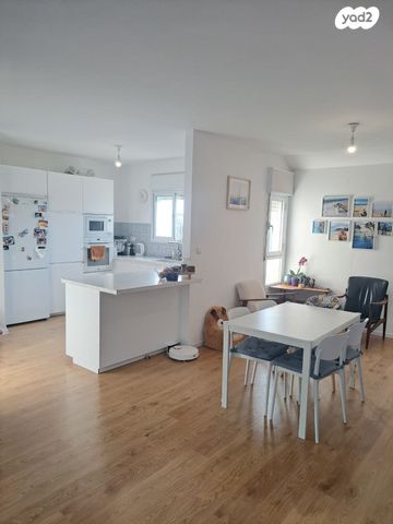 דירה, הברוש, אורות, אור עקיבא