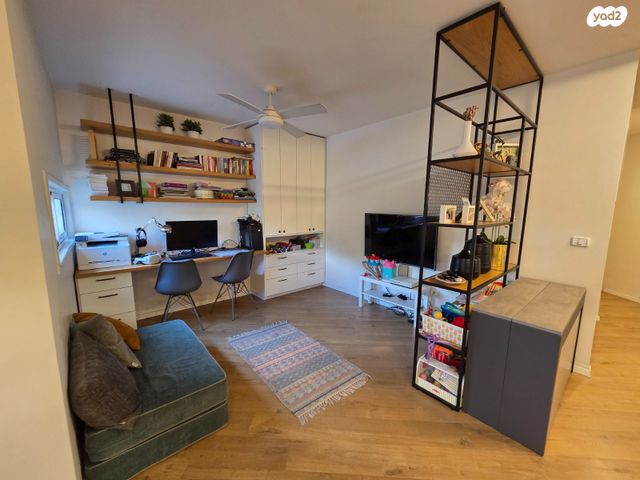 דירה, כפר סבא